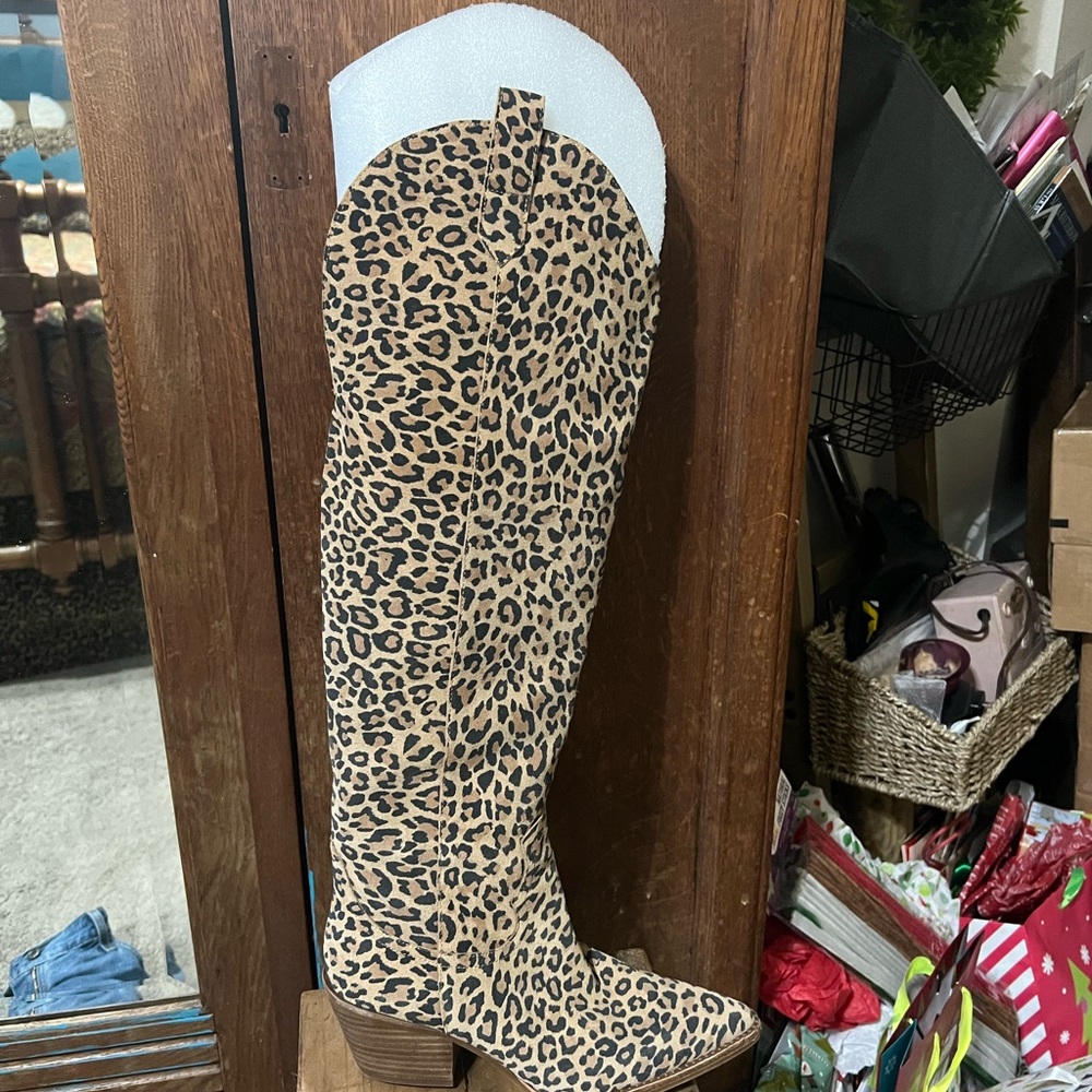 Gianni Bini tall suede leather boot